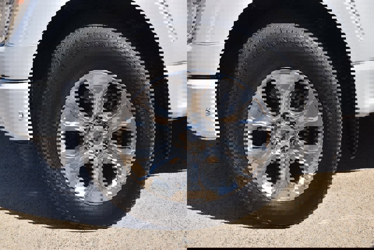 Certified 2023 Ford F150 Platinum w/ Equipment Group 701A High image 11