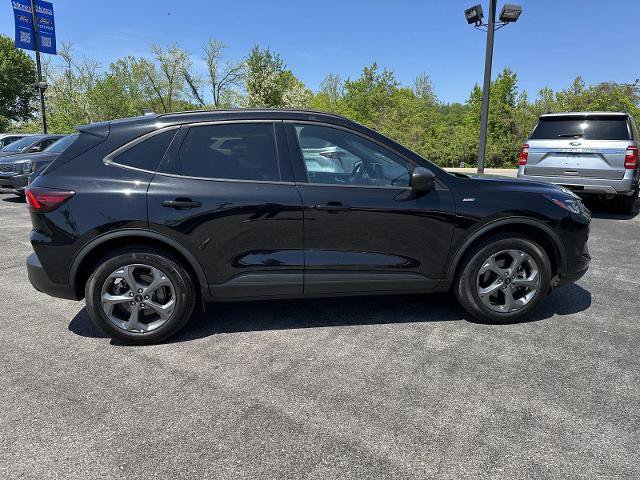 Certified 2025 Ford Escape ST-Line AWD/4WD image 8