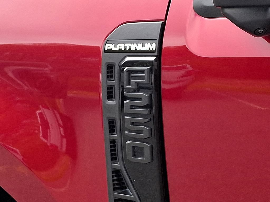 Certified 2025 Ford F250 Platinum w/ FX4 Off-Road Package AWD/4WD image 35