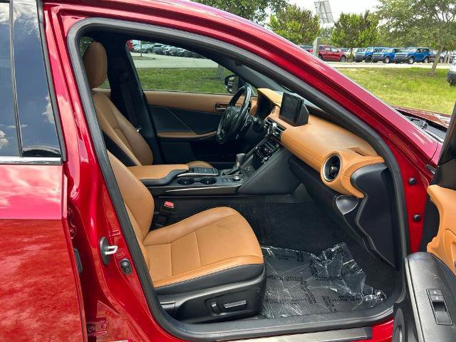 Used 2022 Lexus IS 300 w/ Premium Package RWD image 39