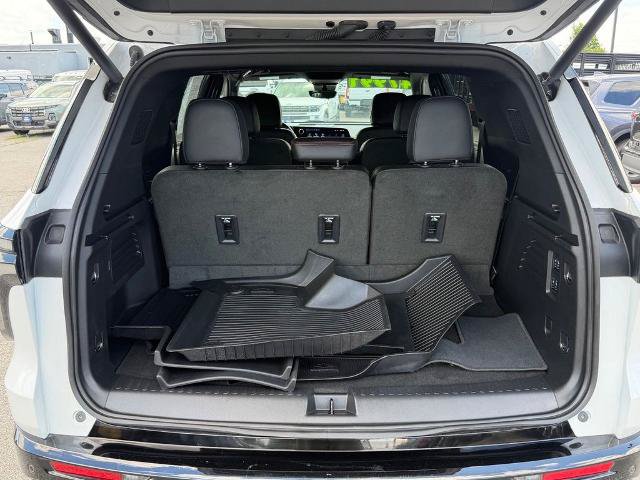 Used 2024 Chevrolet Traverse RS AWD/4WD image 18