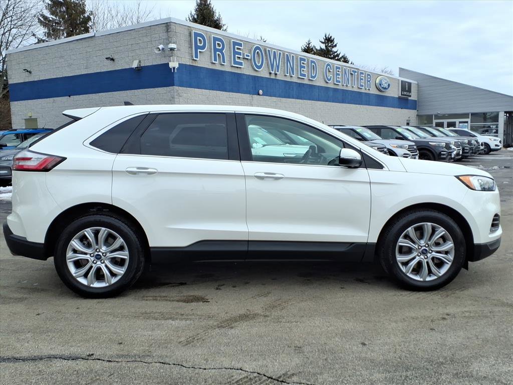 Certified 2022 Ford Edge Titanium image 3