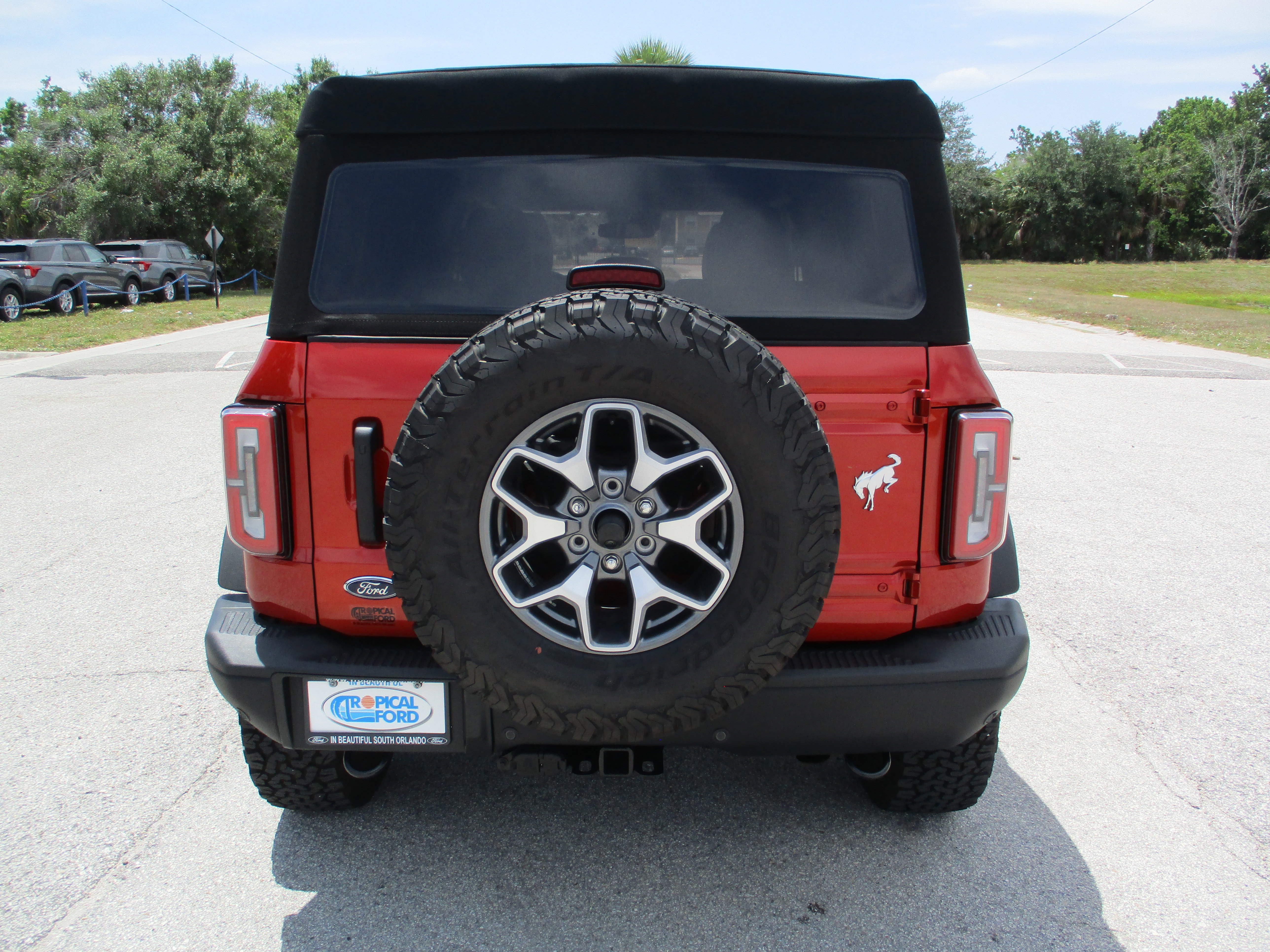 Certified 2024 Ford Bronco Badlands image 4