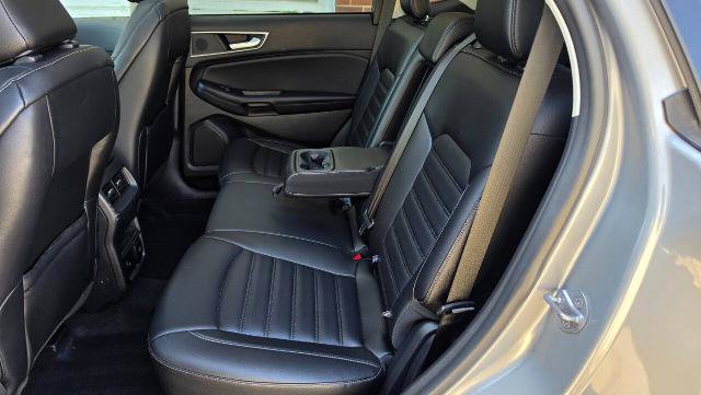 Certified 2024 Ford Edge SEL w/ Convenience Package AWD/4WD image 12