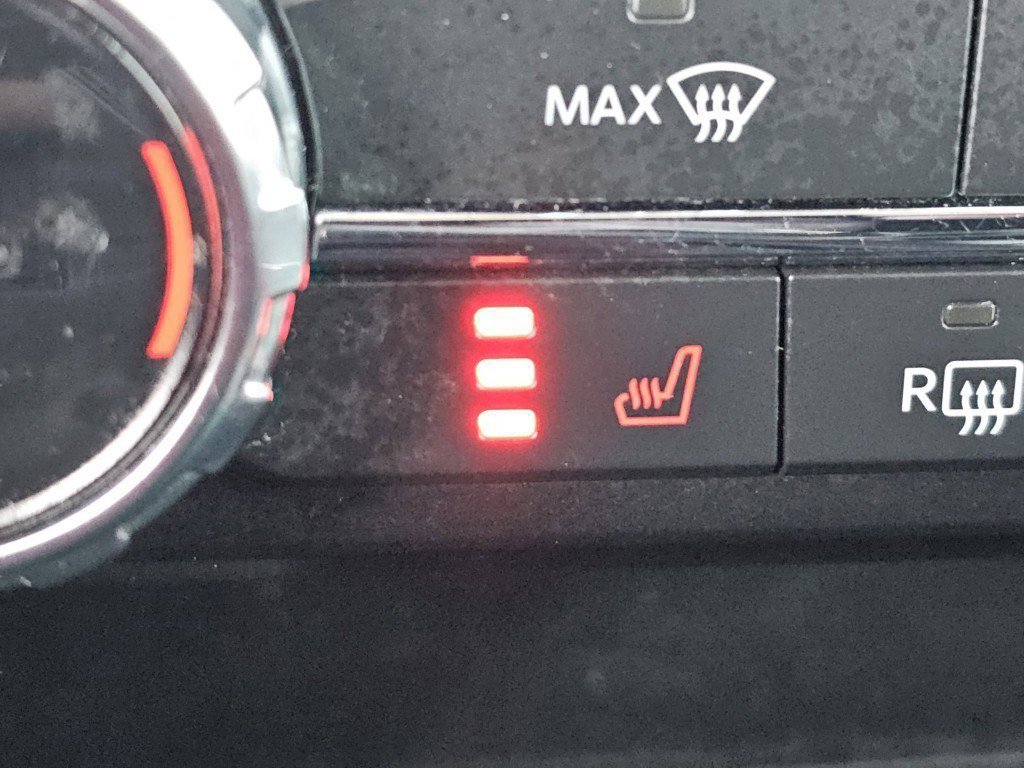 Certified 2021 Ford F150 XLT w/ Equipment Group 302A High image 21