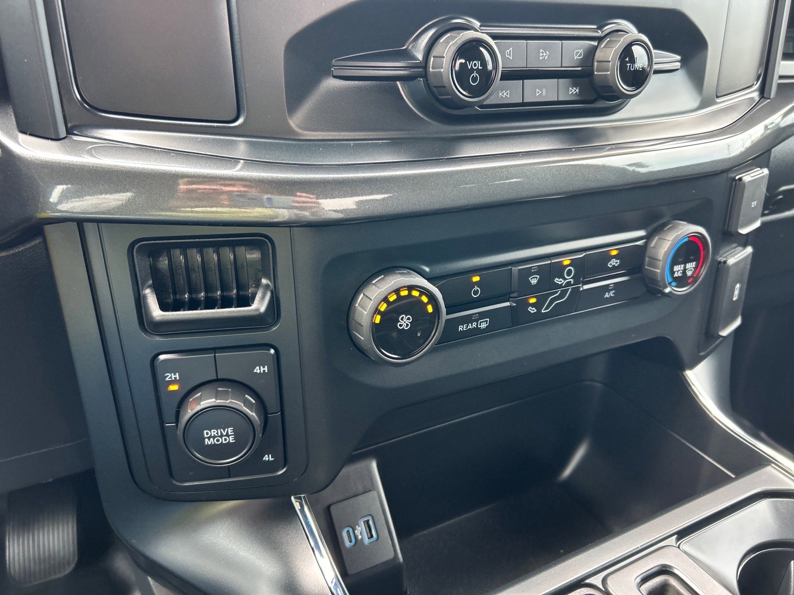Certified 2023 Ford F150 XL w/ STX Appearance Package AWD/4WD image 30