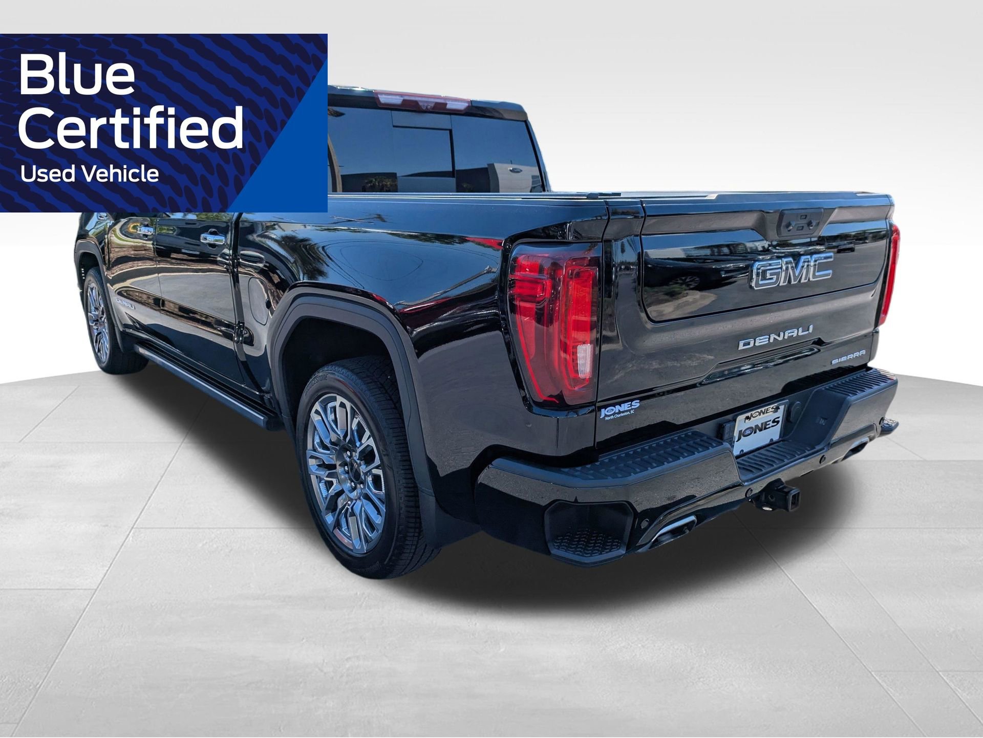 Used 2023 GMC Sierra 1500 Denali Ultimate AWD/4WD image 8