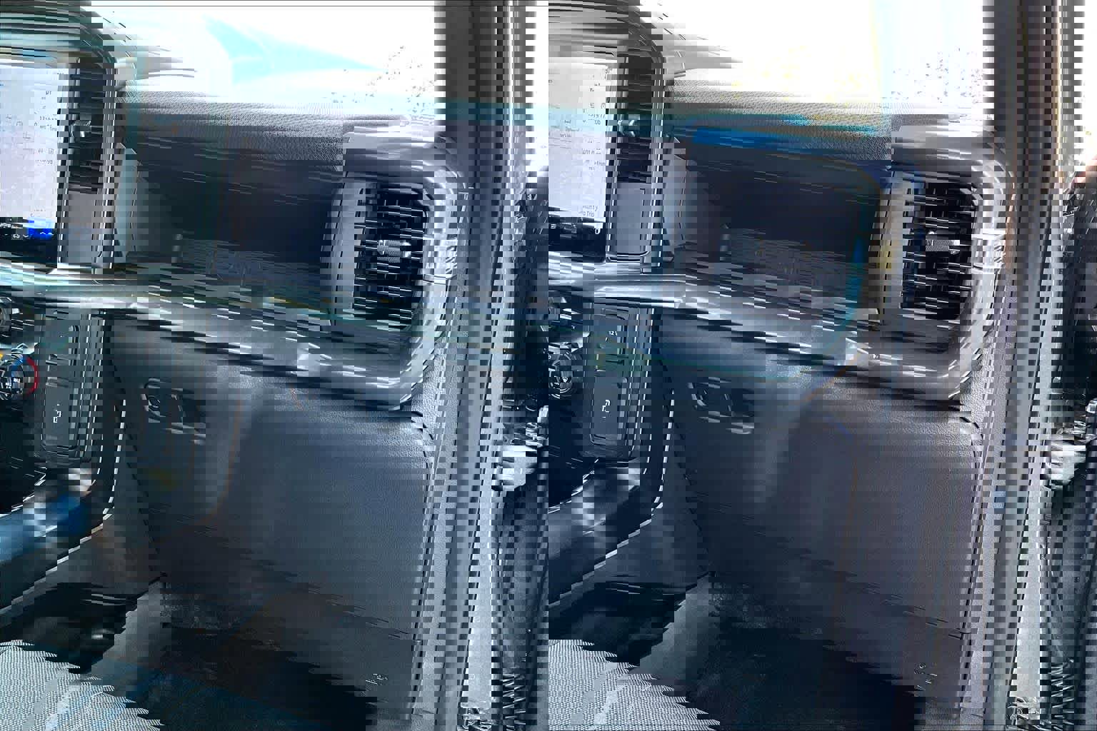 Certified 2025 Ford F150 STX w/ Equipment Group 200A image 21