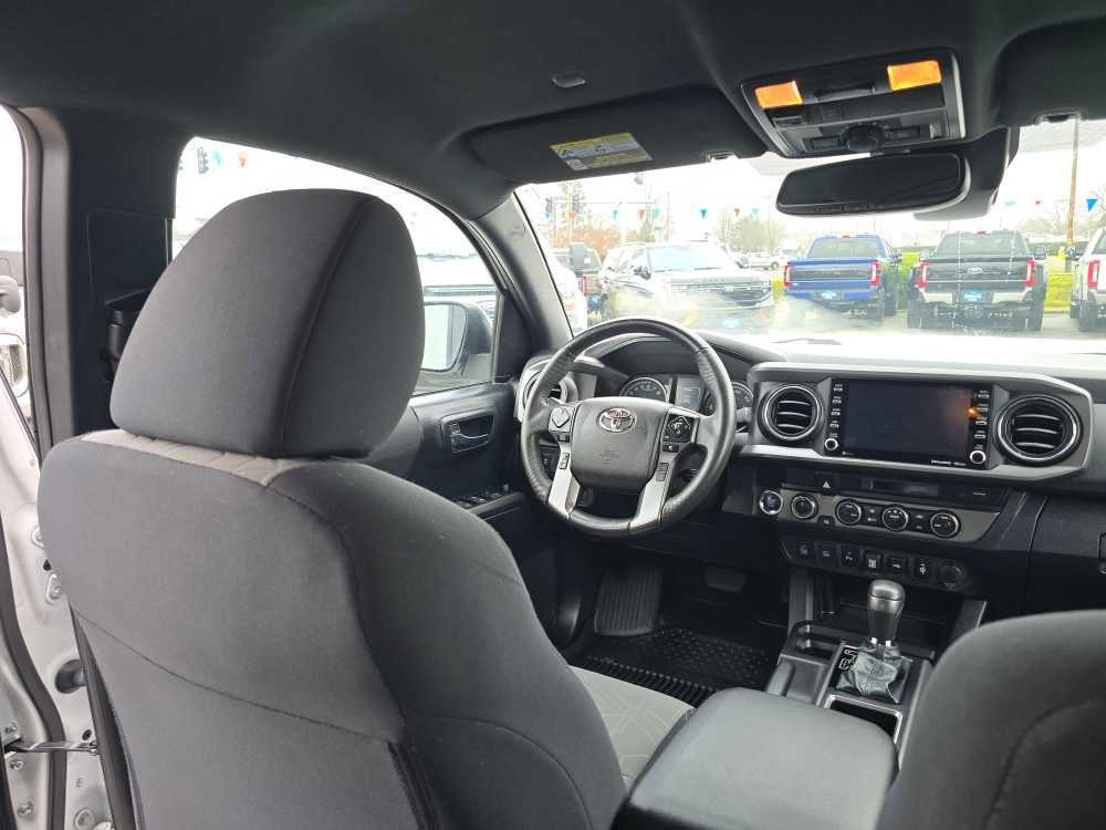 Used 2021 Toyota Tacoma TRD Off-Road w/ Technology Package image 10