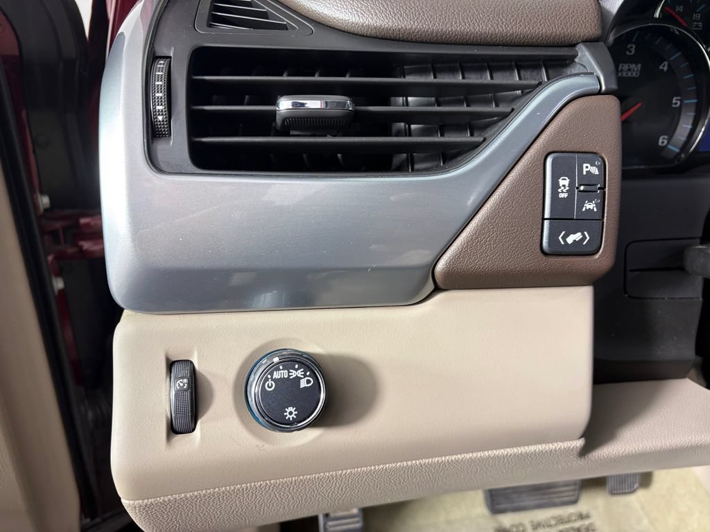 Used 2018 Chevrolet Tahoe LT RWD image 13