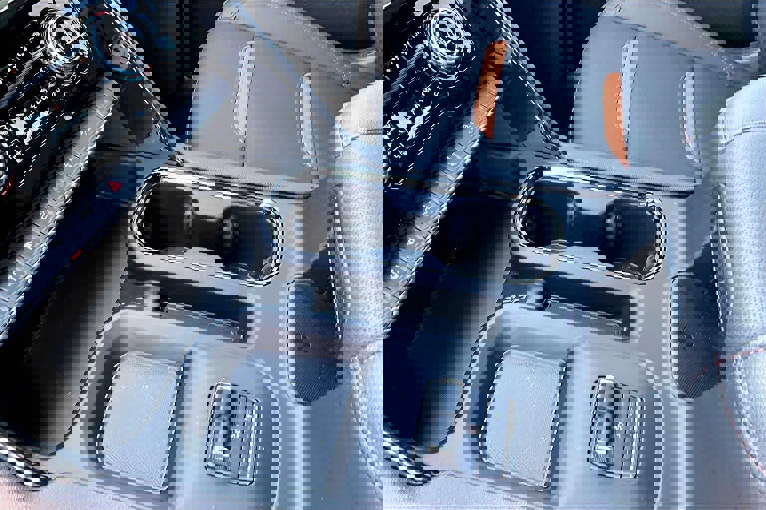 Used 2025 GMC Sierra 2500 AT4 w/ AT4 Premium Plus Package image 17