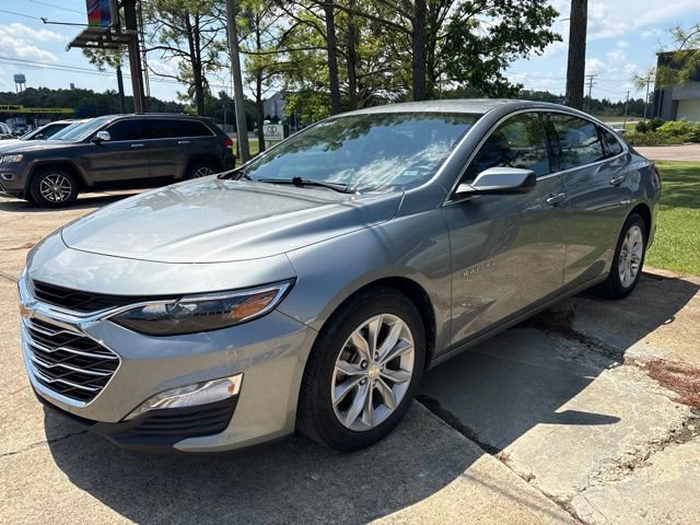Used 2025 Chevrolet Malibu LT FWD image 1