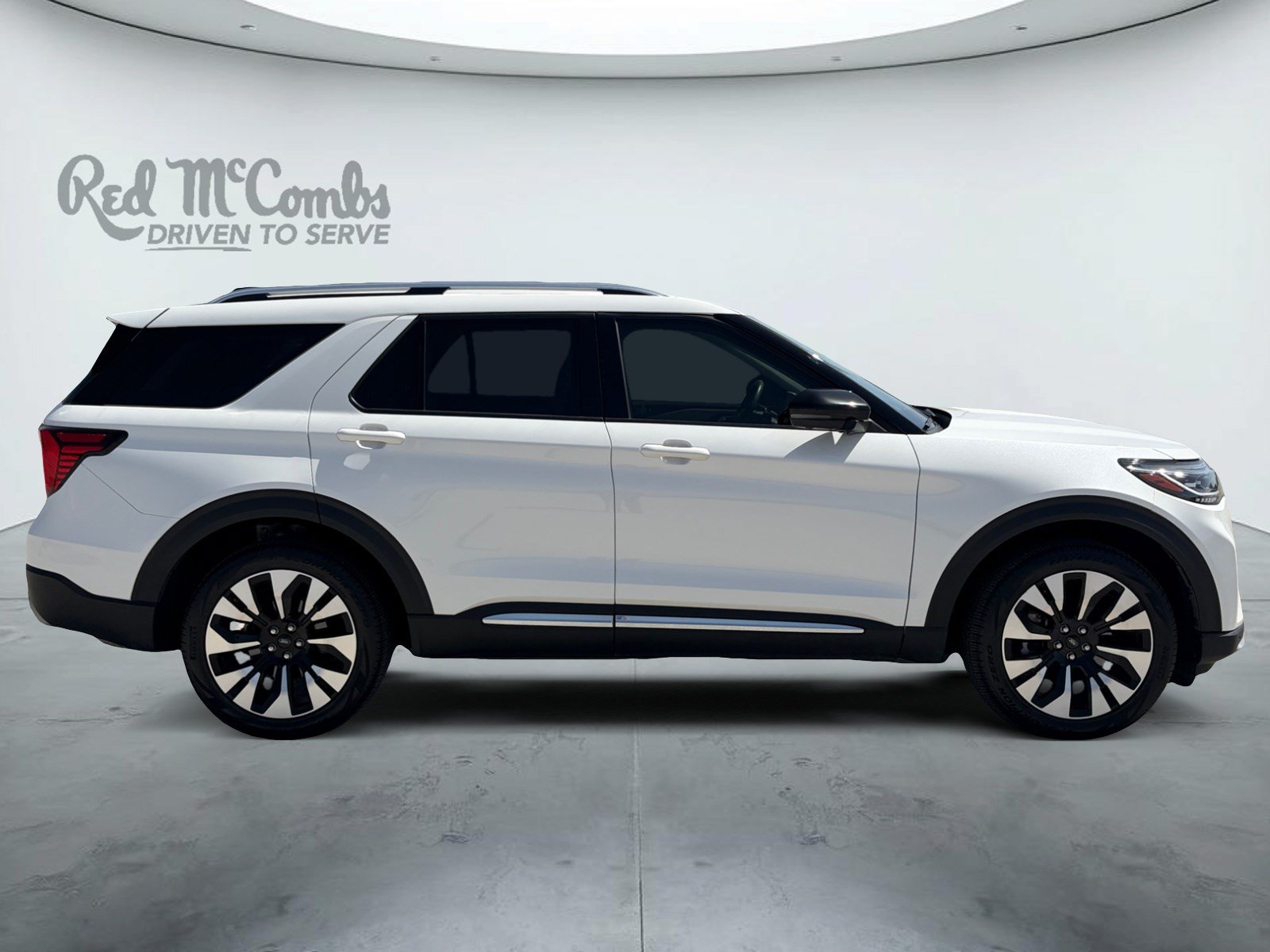 Certified 2025 Ford Explorer Platinum w/ LUX Leather Package AWD/4WD image 4