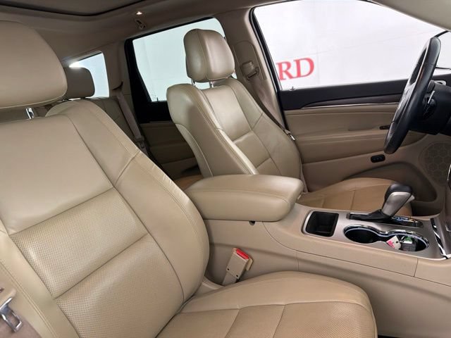 Used 2017 Jeep Grand Cherokee Limited w/ Luxury Group II RWD image 16