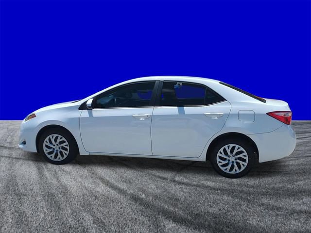 Used 2018 Toyota Corolla LE image 2