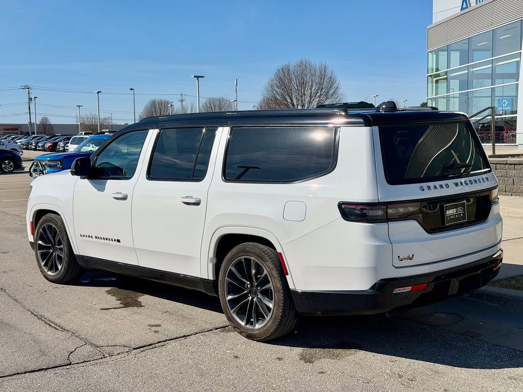 Used 2025 Jeep Grand Wagoneer L Series II Obsidian w/ Quick Order Packagew 28T image 4