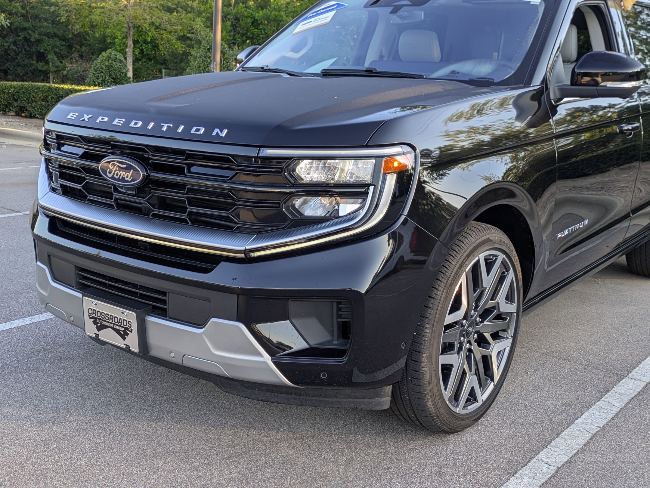 Certified 2025 Ford Expedition Platinum w/ Platinum Ultimate Package AWD/4WD image 10