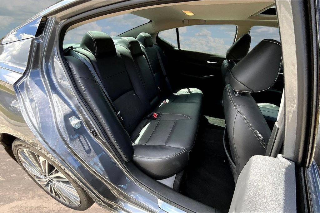 Used 2023 Nissan Altima 2.5 SL FWD image 26