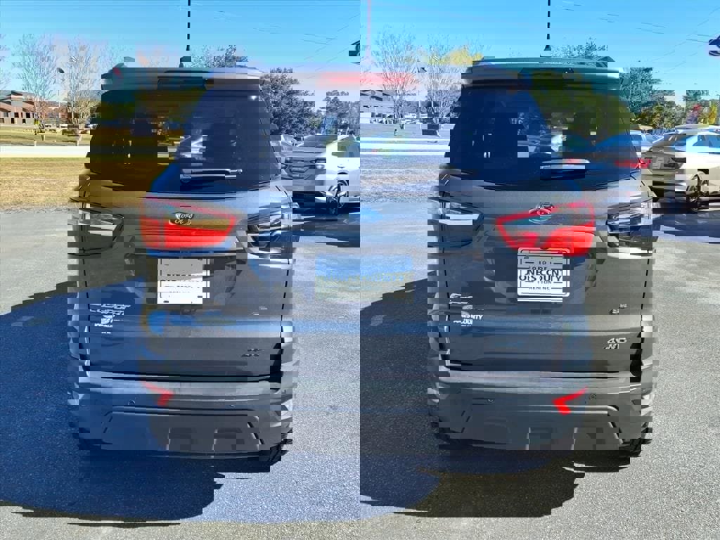 Certified 2022 Ford EcoSport SE image 3