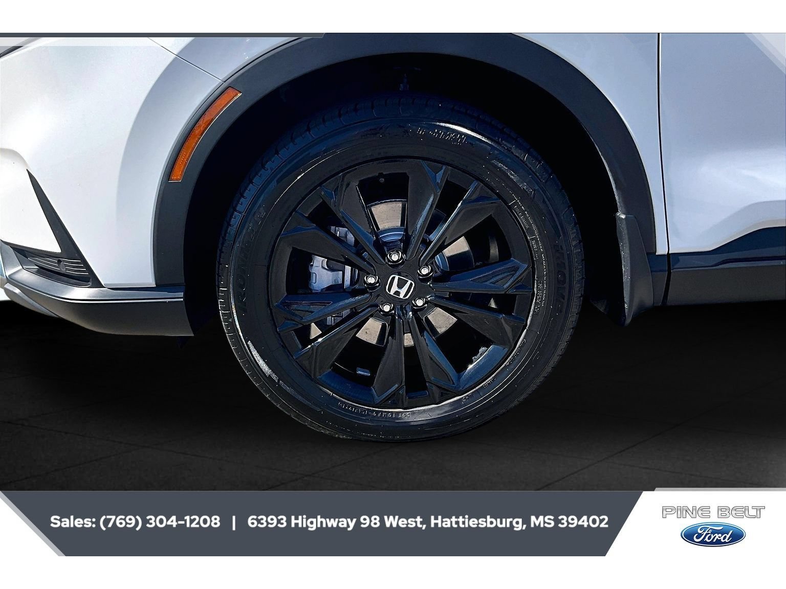 Used 2024 Honda CR-V Sport Touring image 7