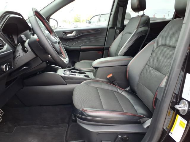 Certified 2024 Ford Escape ST-Line w/ Tech Pack #1 AWD/4WD image 16