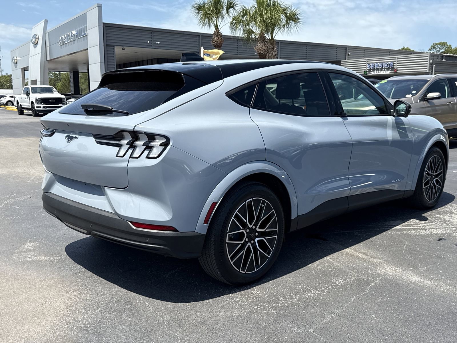 Certified 2025 Ford Mustang Mach-E Premium AWD/4WD image 4