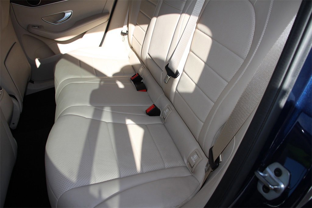 Used 2022 Mercedes-Benz GLC 300 image 22