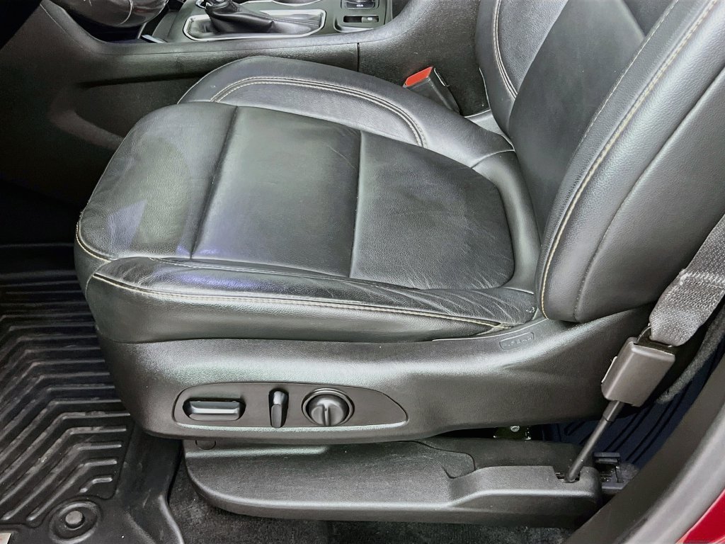 Used 2019 Chevrolet Traverse LT AWD/4WD image 23