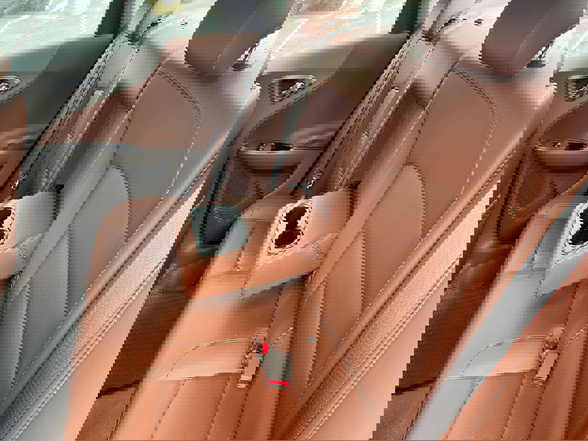 Used 2017 Chevrolet Malibu LT w/ Leather Package image 14