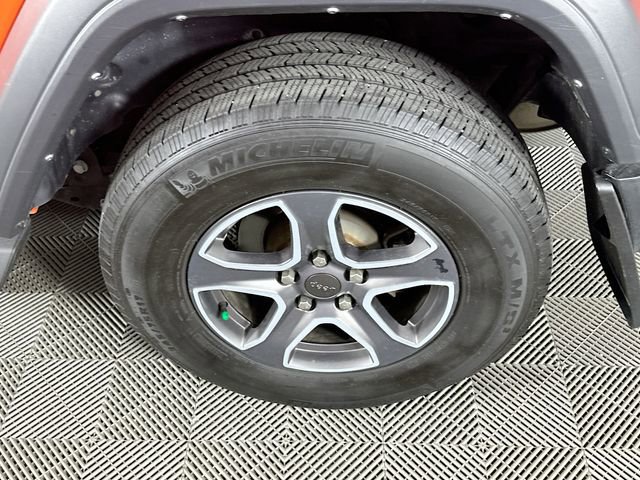Used 2023 Jeep Wrangler Sport AWD/4WD image 33