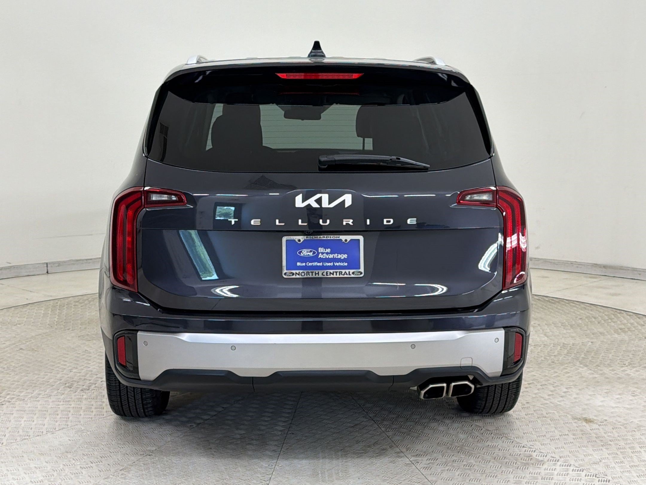Used 2025 Kia Telluride S FWD image 10