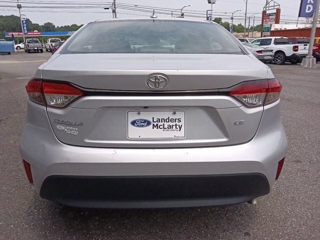 Used 2024 Toyota Corolla LE FWD image 4