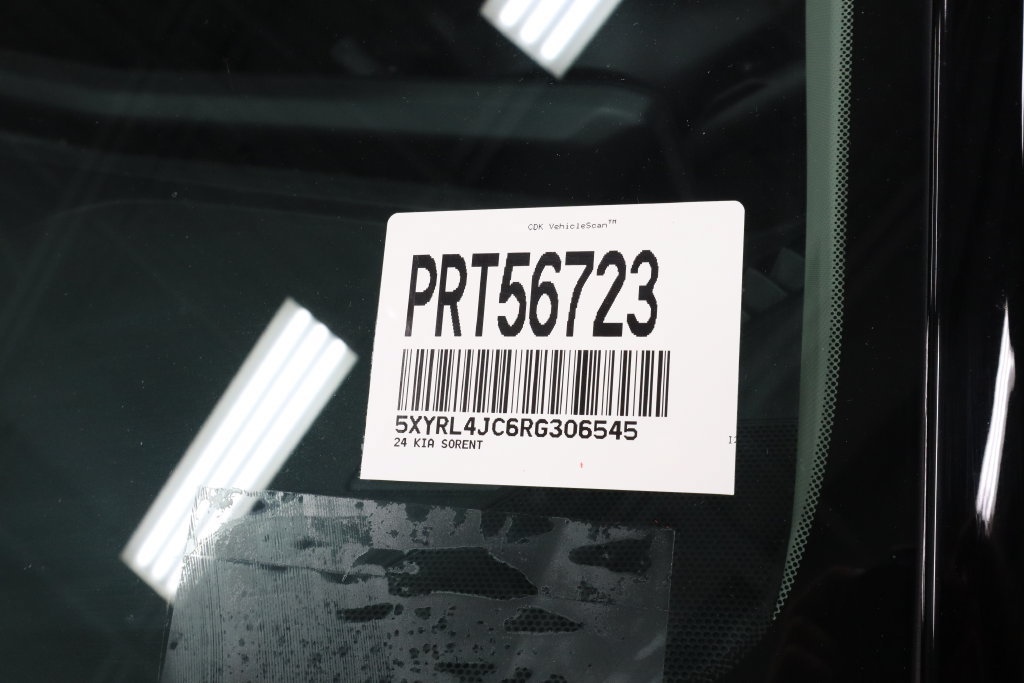 Used 2024 Kia Sorento S w/ Panoramic Sunroof Package FWD image 33
