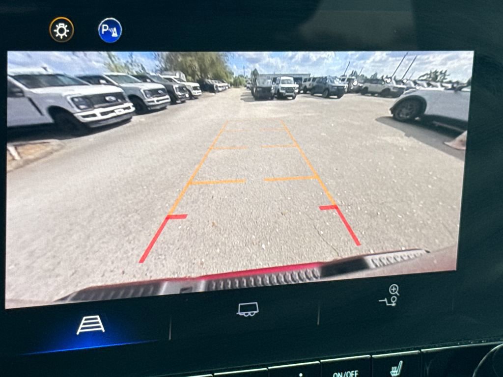 Used 2023 Chevrolet Colorado LT w/ LT Convenience Package II image 21