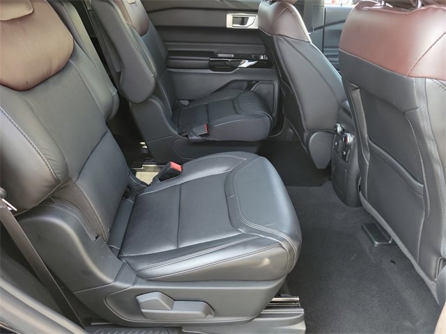 Certified 2023 Ford Explorer Platinum w/ Technology Package image 24