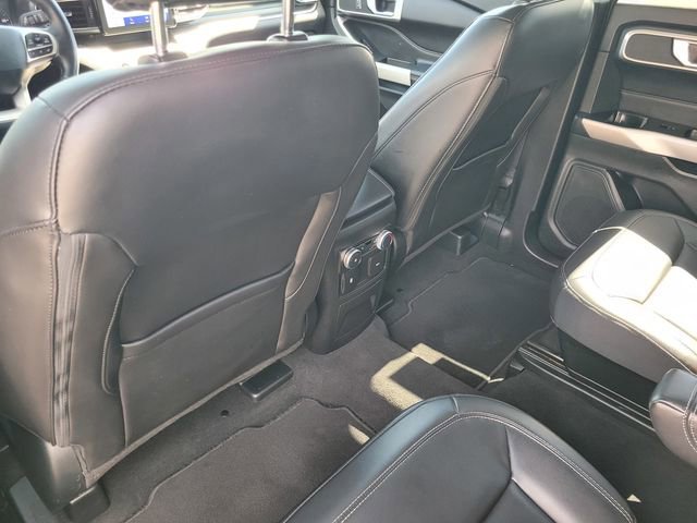 Certified 2022 Ford Explorer XLT w/ Equipment Group 202A RWD image 12
