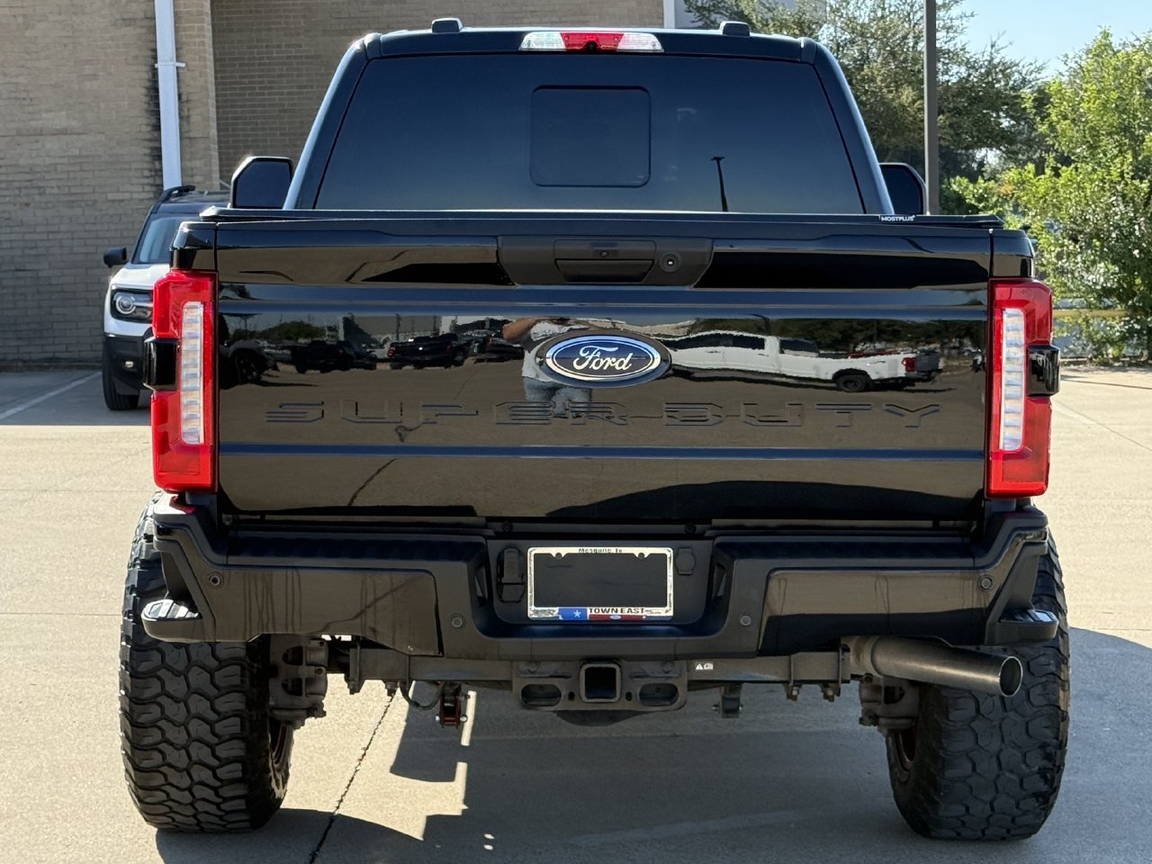 Certified 2025 Ford F250 XL w/ STX Appearance Package AWD/4WD image 6