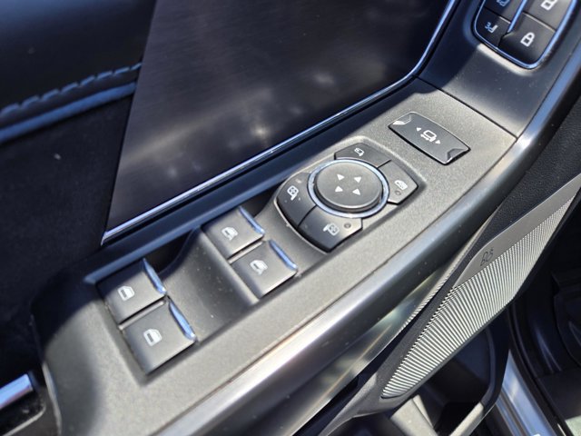 Certified 2024 Ford F150 Platinum w/ FX4 Off-Road Package AWD/4WD image 18