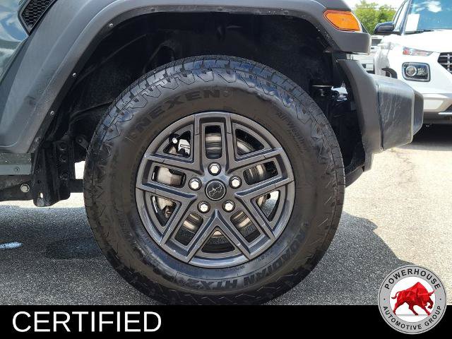 Used 2024 Jeep Wrangler Unlimited Sport AWD/4WD image 12