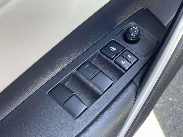 Used 2024 Toyota Corolla Cross L FWD image 14