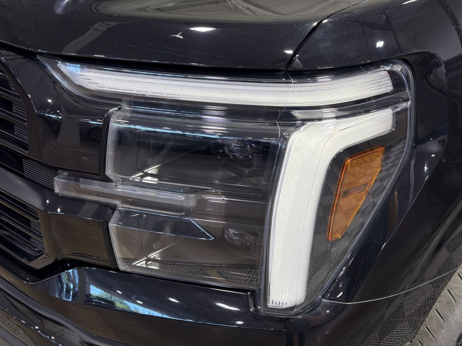 Certified 2024 Ford F150 Platinum AWD/4WD image 13