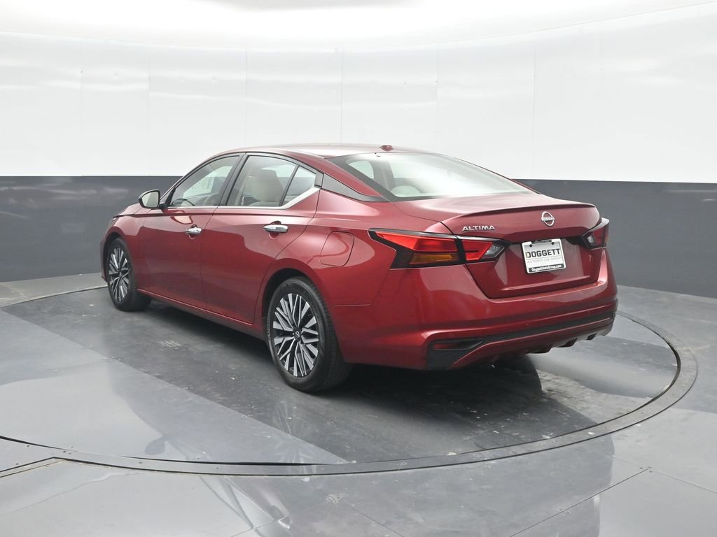 Used 2025 Nissan Altima 2.5 SV FWD image 22
