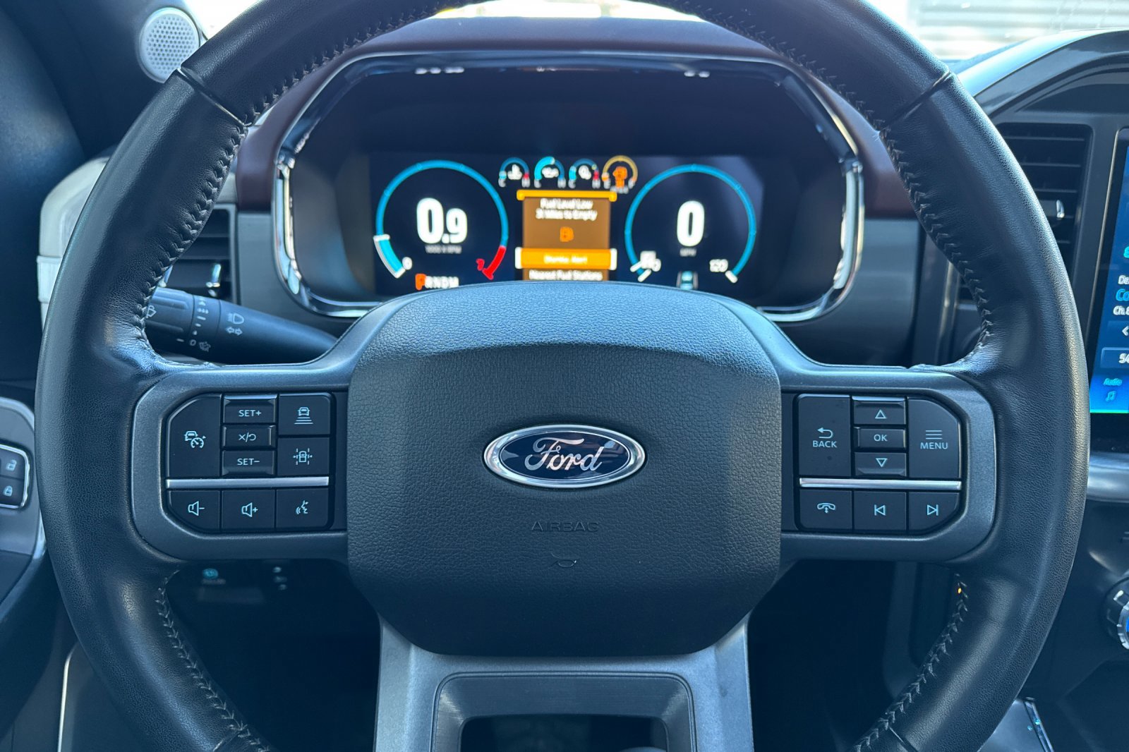 Certified 2023 Ford F150 Lariat w/ Equipment Group 502A High image 23