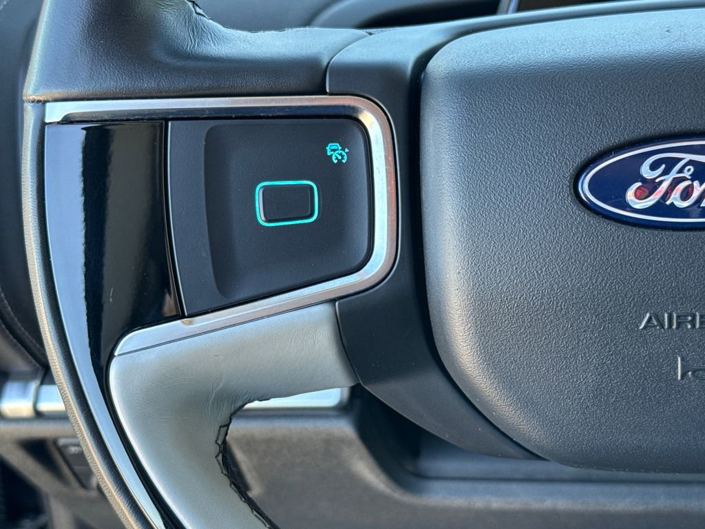 Certified 2025 Ford Expedition Max Platinum image 17