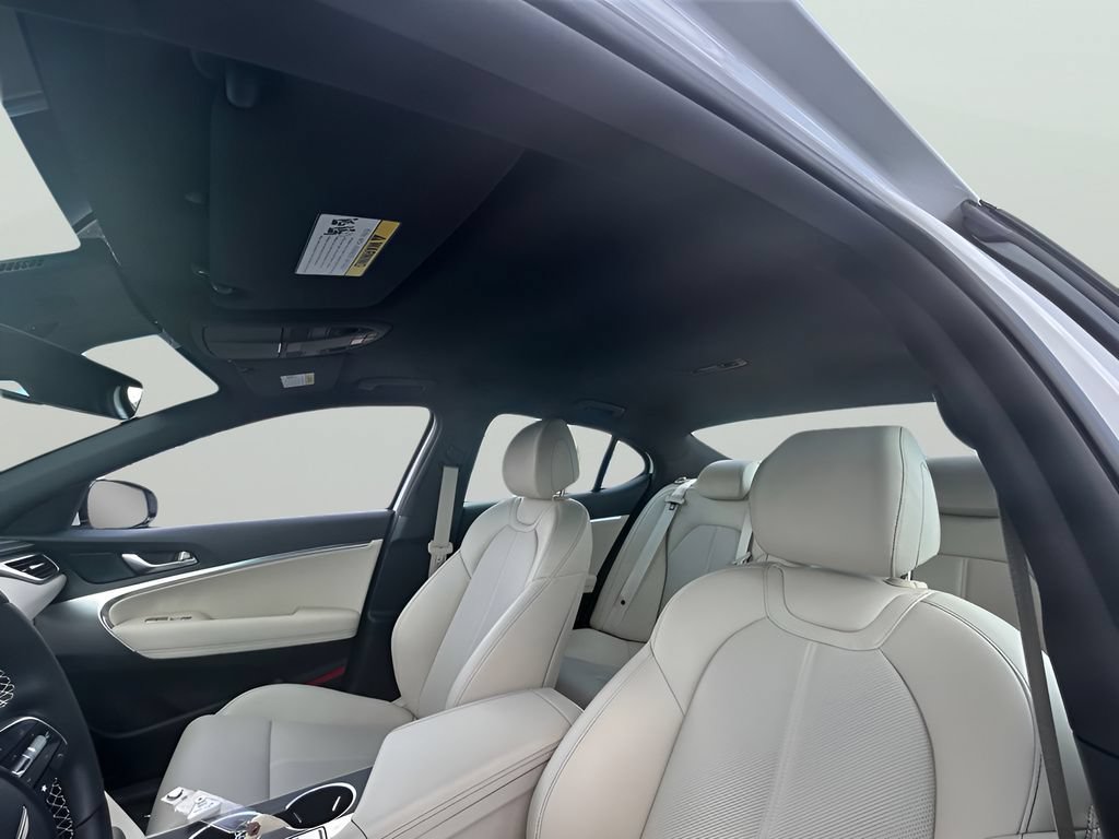 Used 2026 Genesis G70 2.5T RWD image 12
