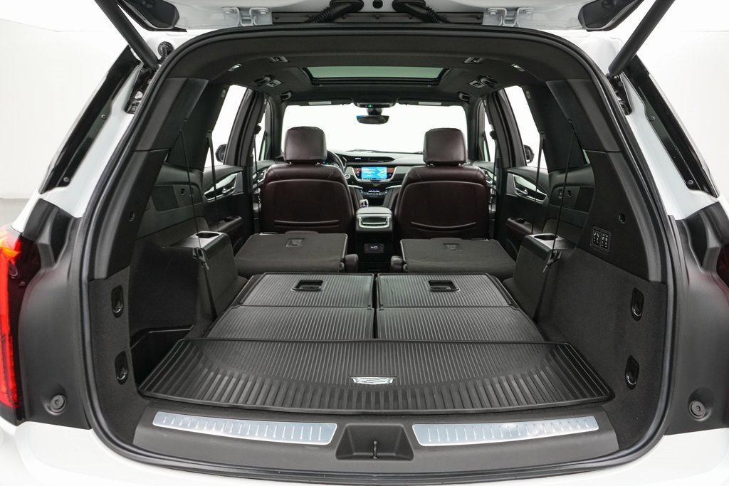 Used 2024 Cadillac XT6 Premium Luxury w/ Technology Package image 27