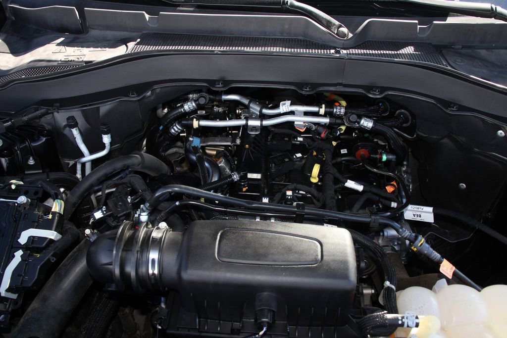 Certified 2022 Ford Explorer XLT RWD image 30