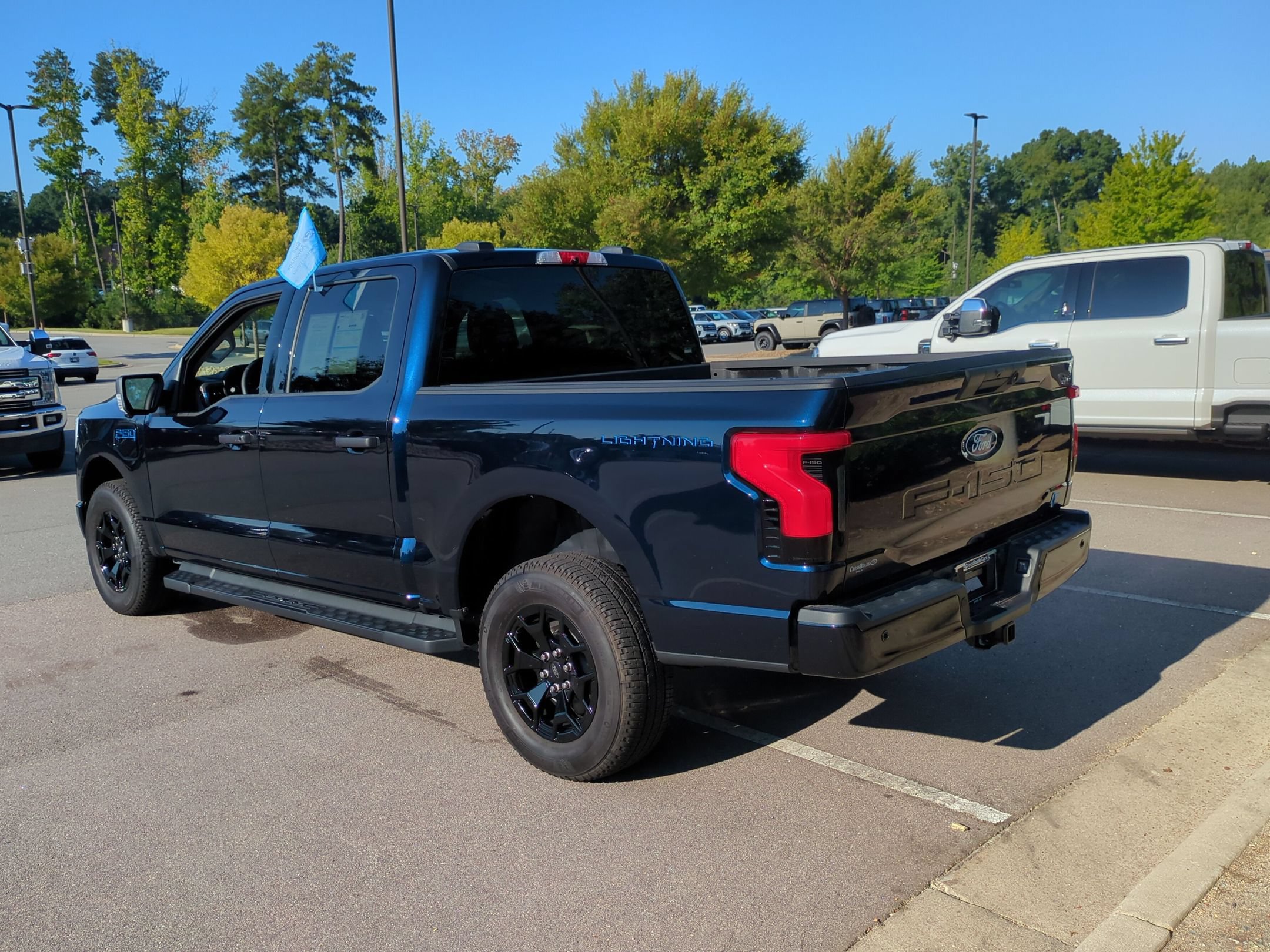 Certified 2025 Ford F150 Lightning XLT w/ Max Trailer Tow Package AWD/4WD image 6
