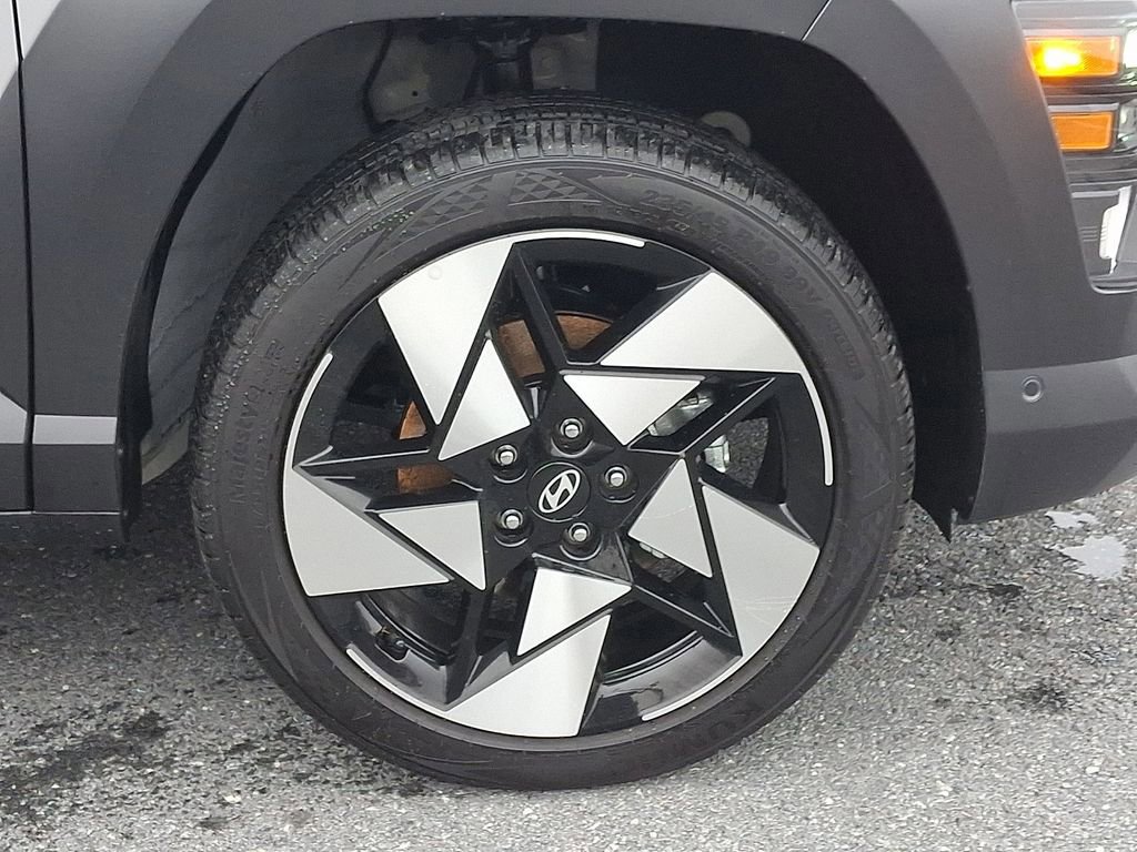 Used 2026 Hyundai Kona Limited image 8