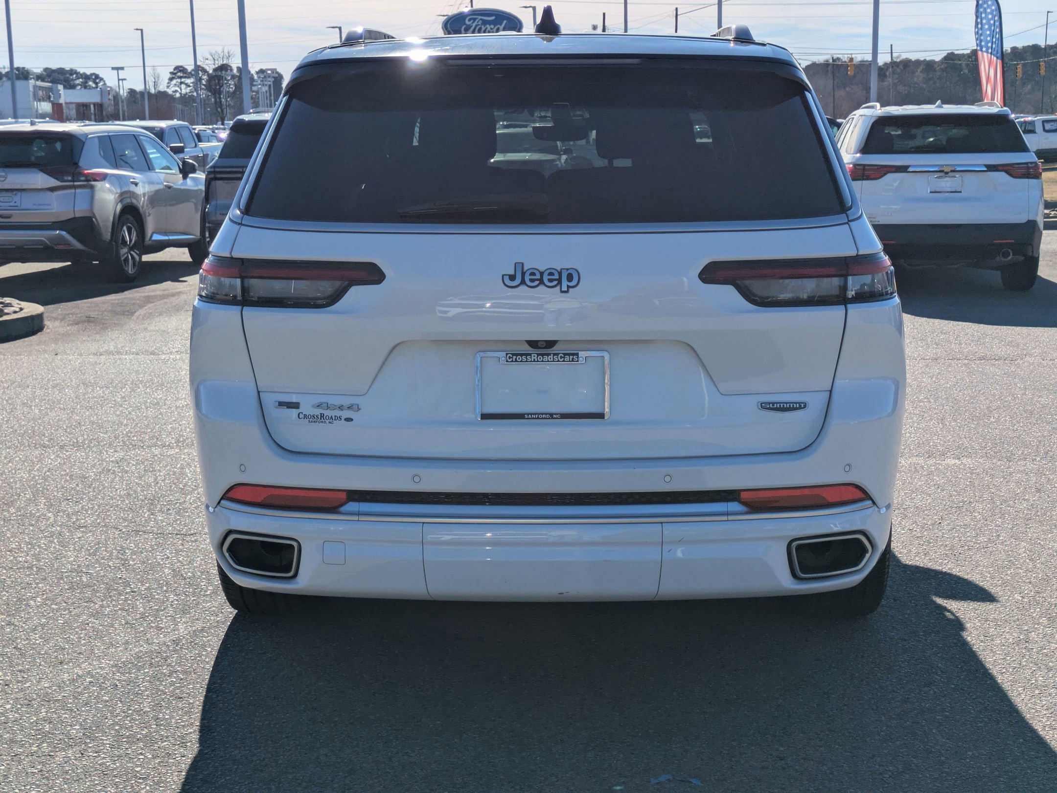 Used 2023 Jeep Grand Cherokee L Summit w/ Luxury Tech Group V image 4